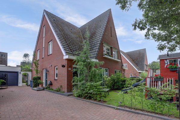 02_APELDOORN_7325_XZ_Deventerstraat_536